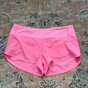 Lululemon Pink speed up short 2.5”
